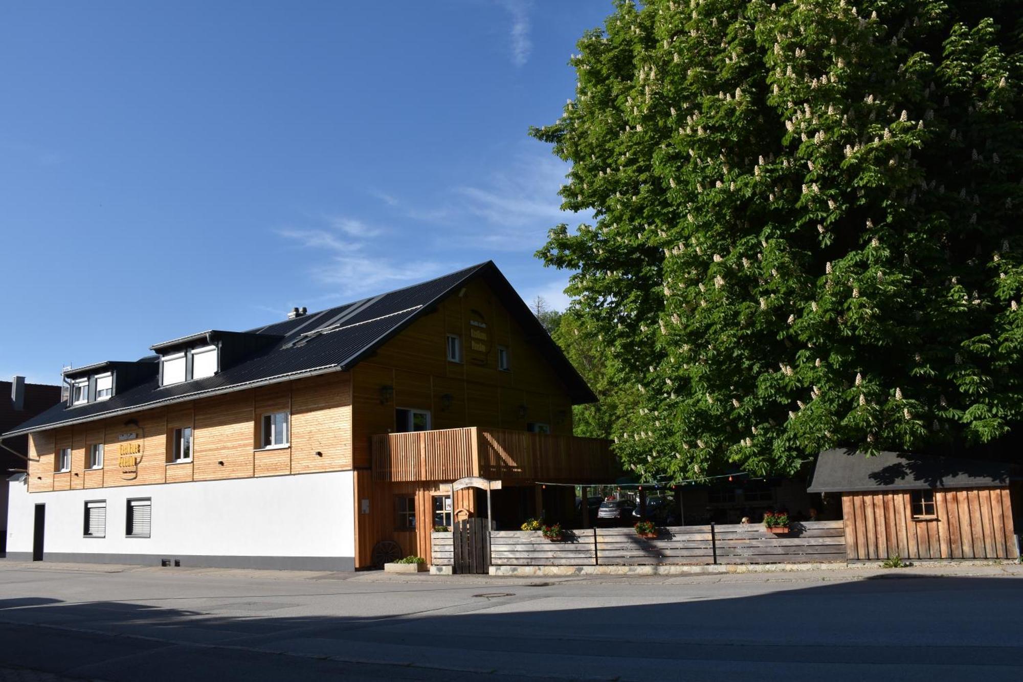 Gasthaus Und Pension Halli-Galli パッサウ エクステリア 写真